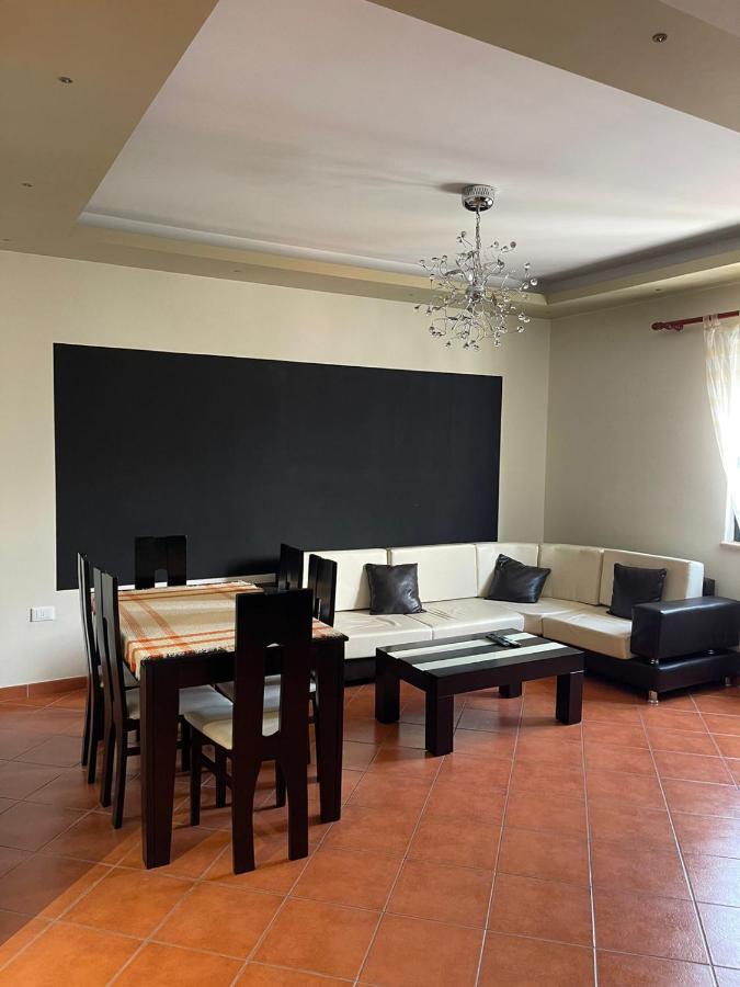 City Center Apartment Galeria تيرانا المظهر الخارجي الصورة